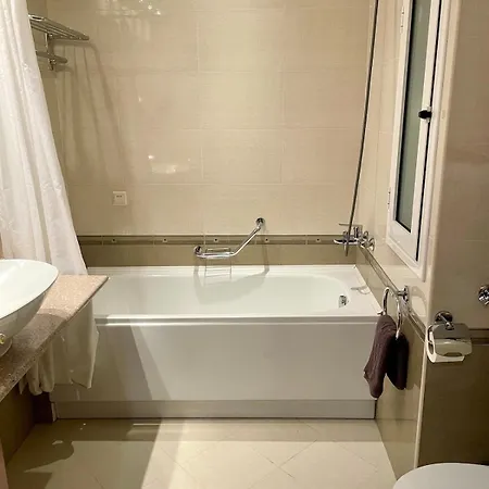 Apartament Cozy 1br Next To The Gondola By Si *
