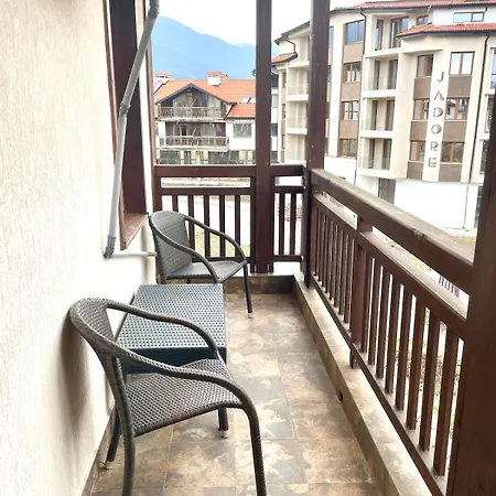 Cozy 1br Next To The Gondola By Si Apartment